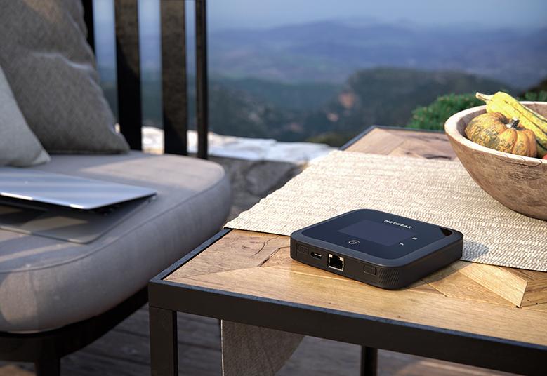 Nighthawk M5 5G WiFi 6 流動WiFi(熱點)路由器 (MR5200)